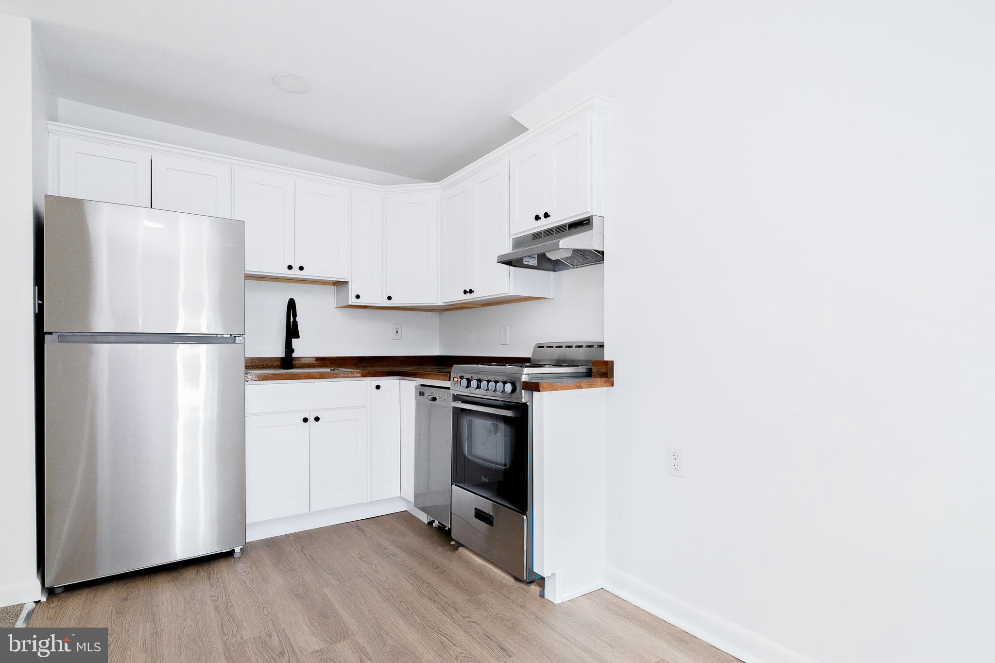 129 5th Avenue, Unit B Mount Ephraim, NJ 08059 - Photo 5 of 21