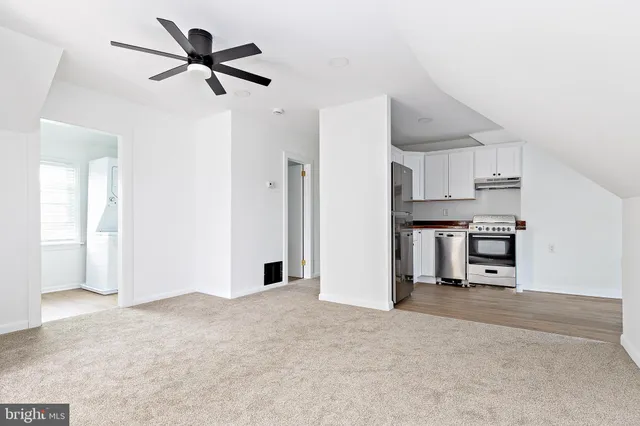 $1,500 | 129 5th Avenue, Unit B, Mount Ephraim, NJ 08059