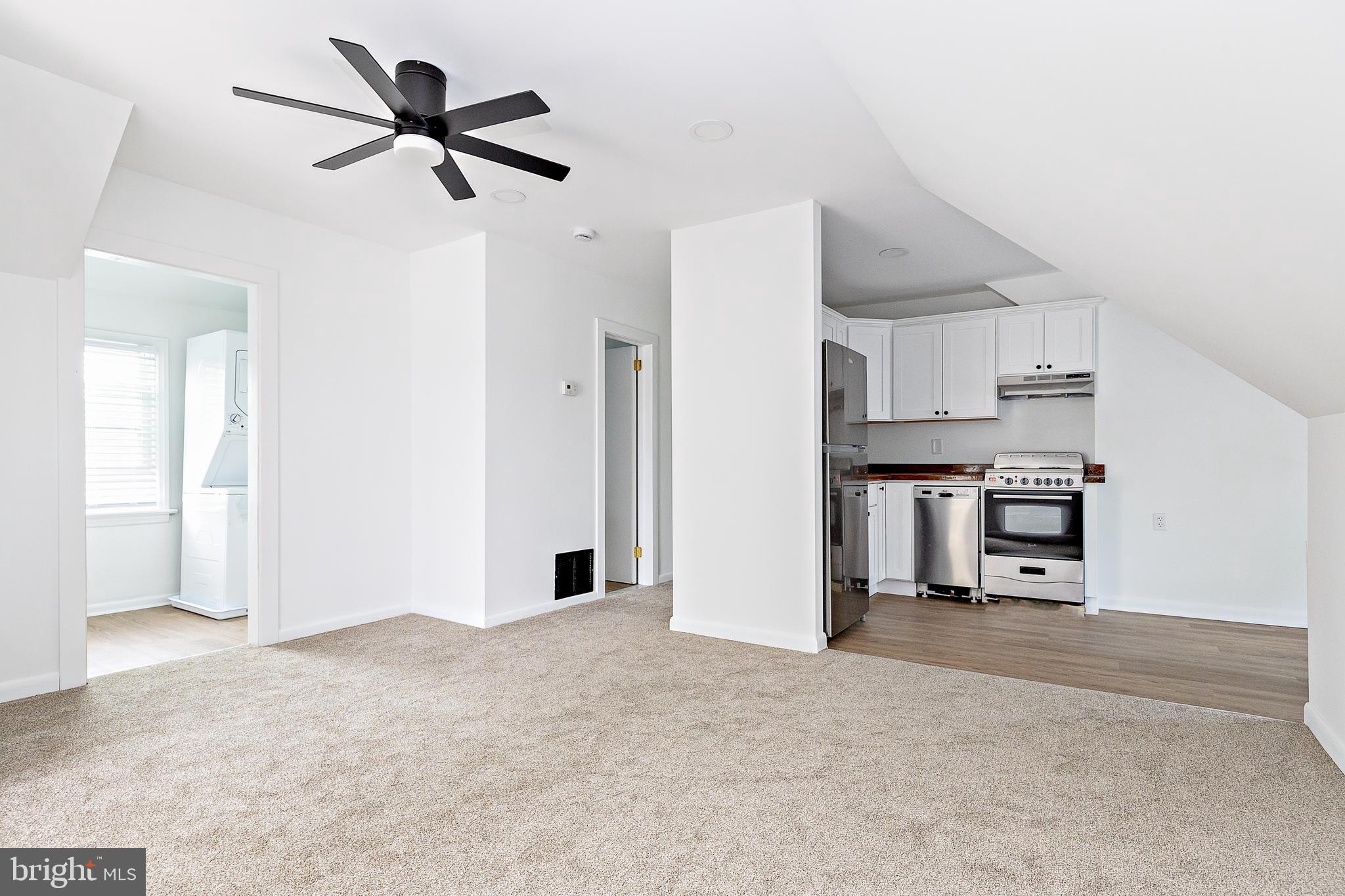 129 5th Avenue, Unit B Mount Ephraim, NJ 08059 - Photo 6 of 21 Living Room