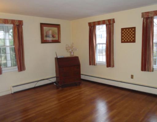 42 Anthony Road Barrington, RI 02806 - Photo 6 of 10 Living Room.