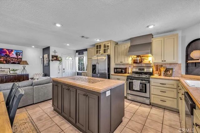 $345,000 | 7429 Maude Adams Avenue, Twentynine Palms, CA 92277