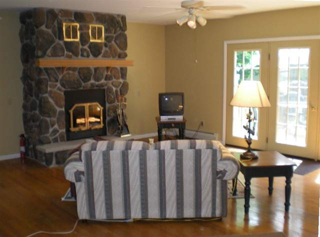 222 Clayton Road Schenectady, NY 12304 - Photo 3 of 12 Photo 3