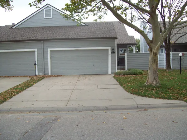 $210,000 | 1066 North Bayshore Drive, Wichita, KS 67212