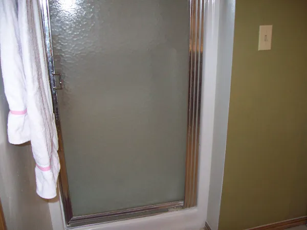 $210,000 | 1066 North Bayshore Drive, Wichita, KS 67212