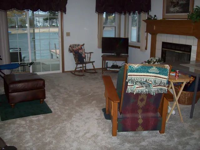 $210,000 | 1066 North Bayshore Drive, Wichita, KS 67212