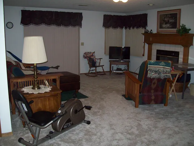 $210,000 | 1066 North Bayshore Drive, Wichita, KS 67212