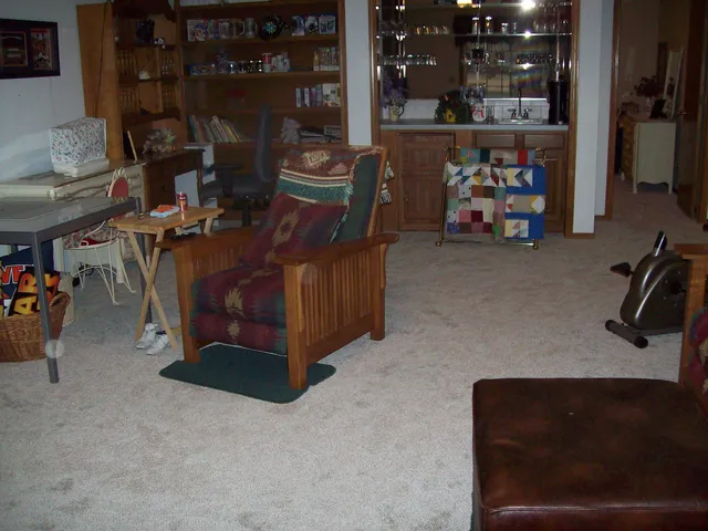 $210,000 | 1066 North Bayshore Drive, Wichita, KS 67212