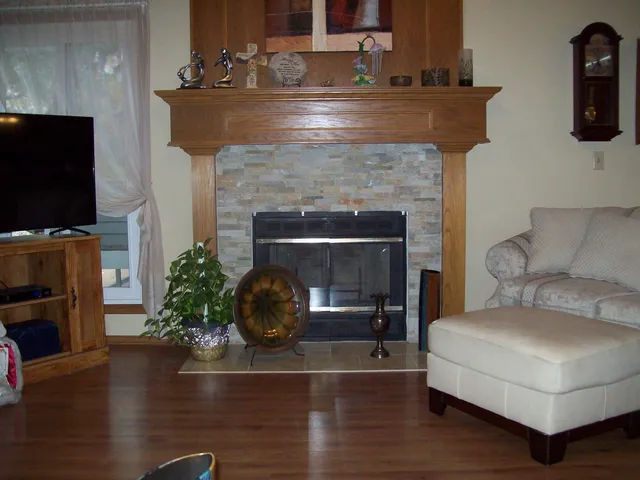 $210,000 | 1066 North Bayshore Drive, Wichita, KS 67212