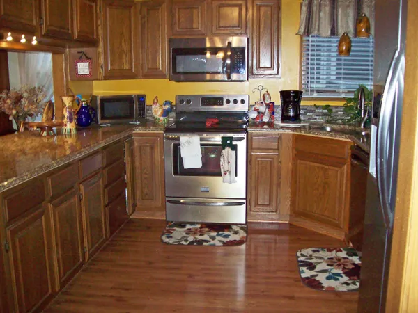 $210,000 | 1066 North Bayshore Drive, Wichita, KS 67212