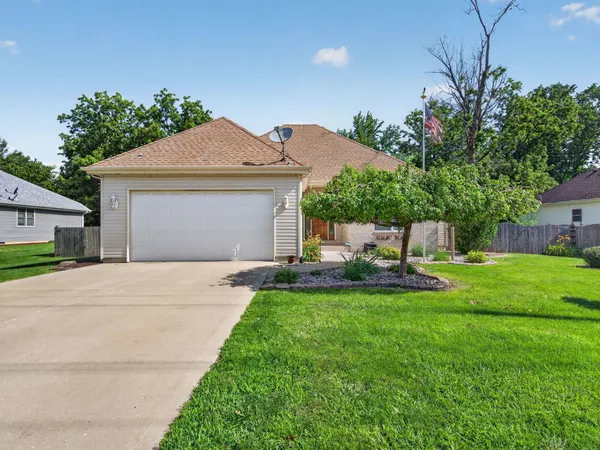 $355,000 | 878 West Kennedy Road, Braidwood, IL 60408