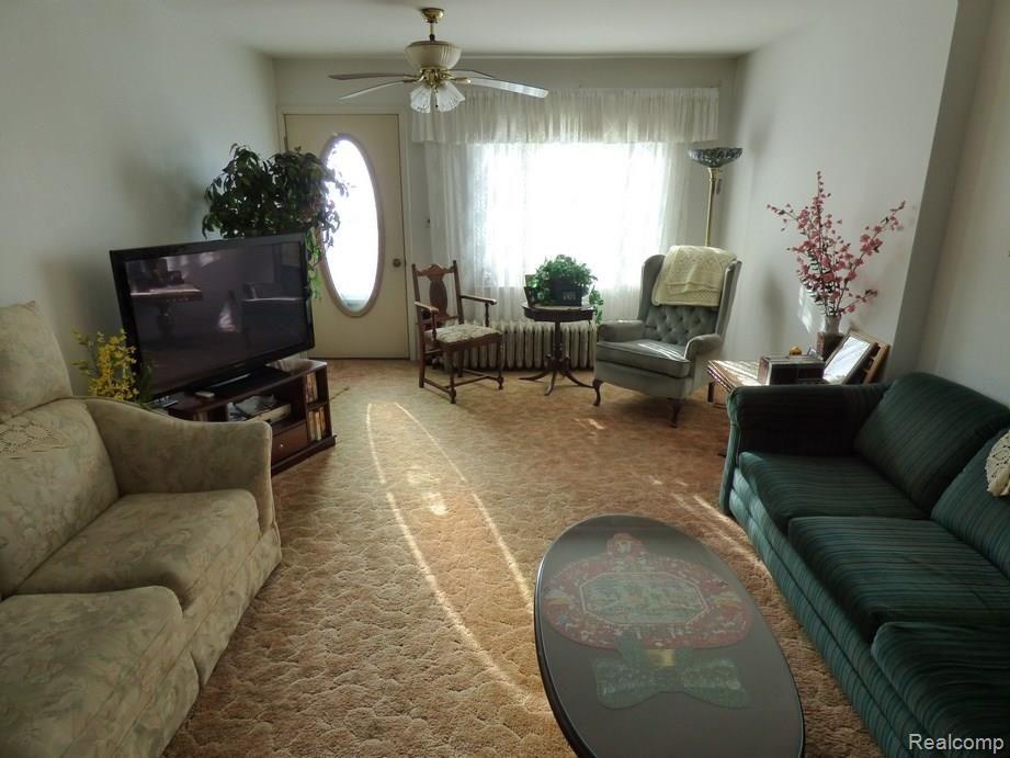 6155 Pointe Tremble Road Algonac, MI 48001 - Photo 11 of 36 P1240295.jpg