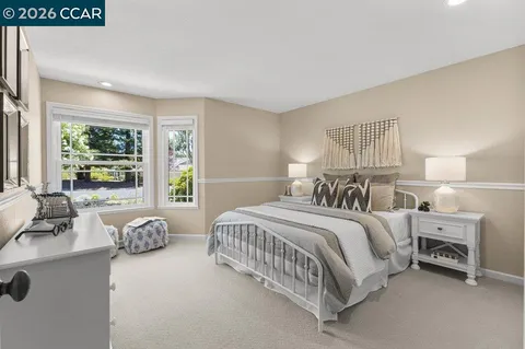 $3,095,000 | 70 Ridgecrest Court, Lafayette, CA 94549