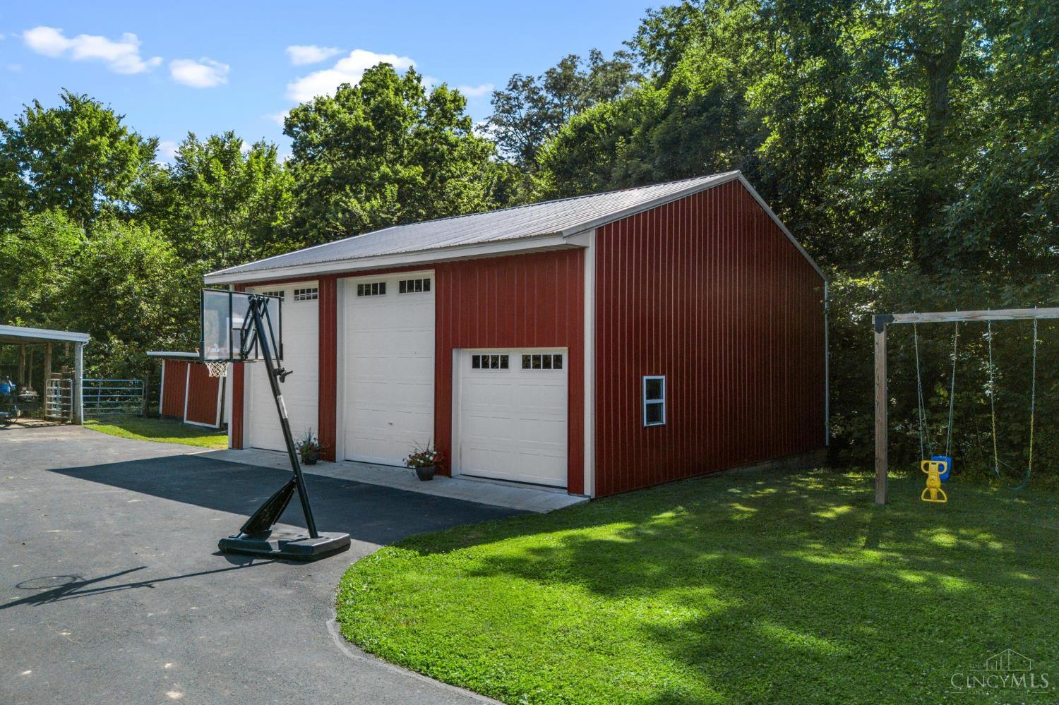 561 Steele Road New Vienna, OH 45159 - Photo 2 of 50
