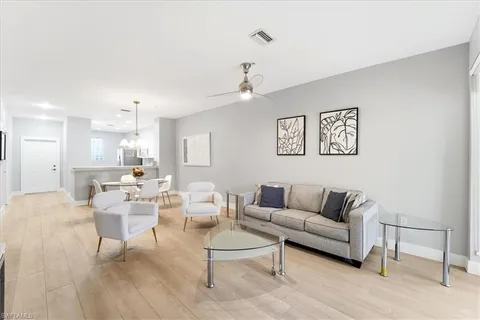 $385,000 | 8259 Parkstone Place, Unit 8, Naples, FL 34120