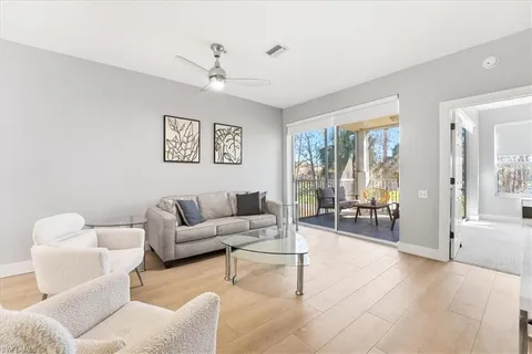 $385,000 | 8259 Parkstone Place, Unit 8, Naples, FL 34120