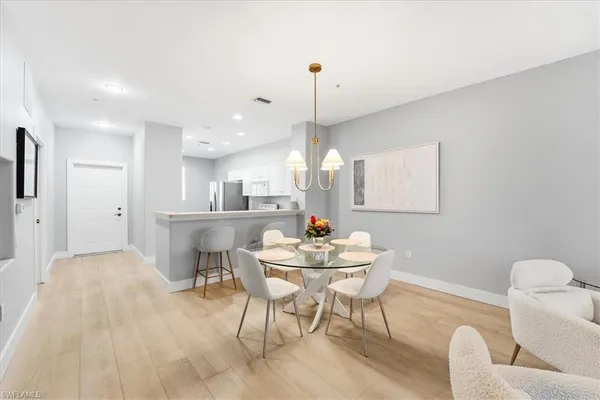 $370,000 | 8259 Parkstone Place, Unit 8202, Naples, FL 34120