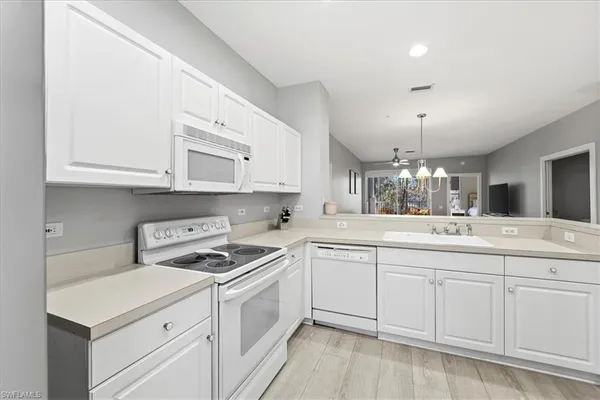 $370,000 | 8259 Parkstone Place, Unit 8202, Naples, FL 34120