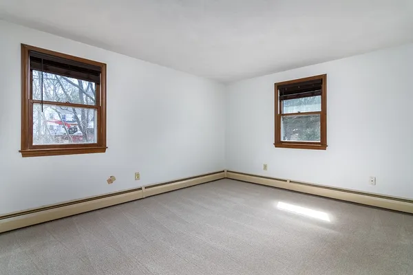 $3,000 | 301 Wolf Rock Road, Exeter, RI 02822