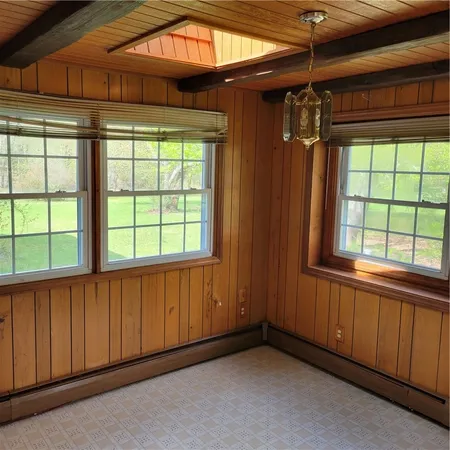 $3,000 | 301 Wolf Rock Road, Exeter, RI 02822