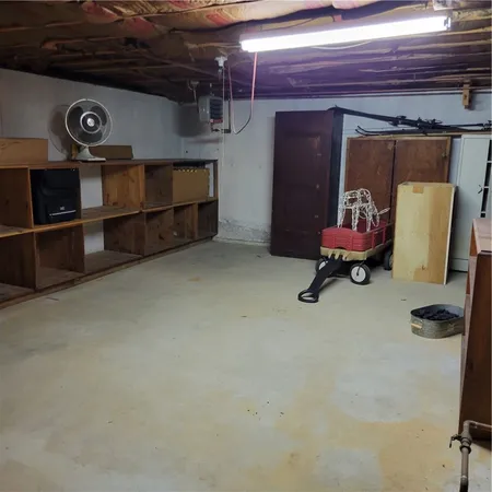 $3,000 | 301 Wolf Rock Road, Exeter, RI 02822