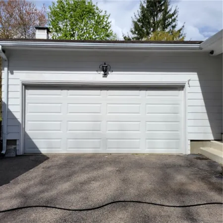 $3,000 | 301 Wolf Rock Road, Exeter, RI 02822