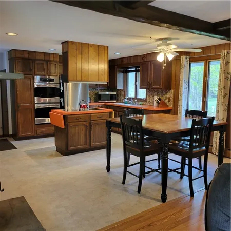 $3,000 | 301 Wolf Rock Road, Exeter, RI 02822