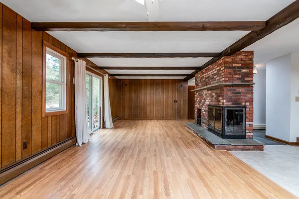 $3,000 | 301 Wolf Rock Road, Exeter, RI 02822