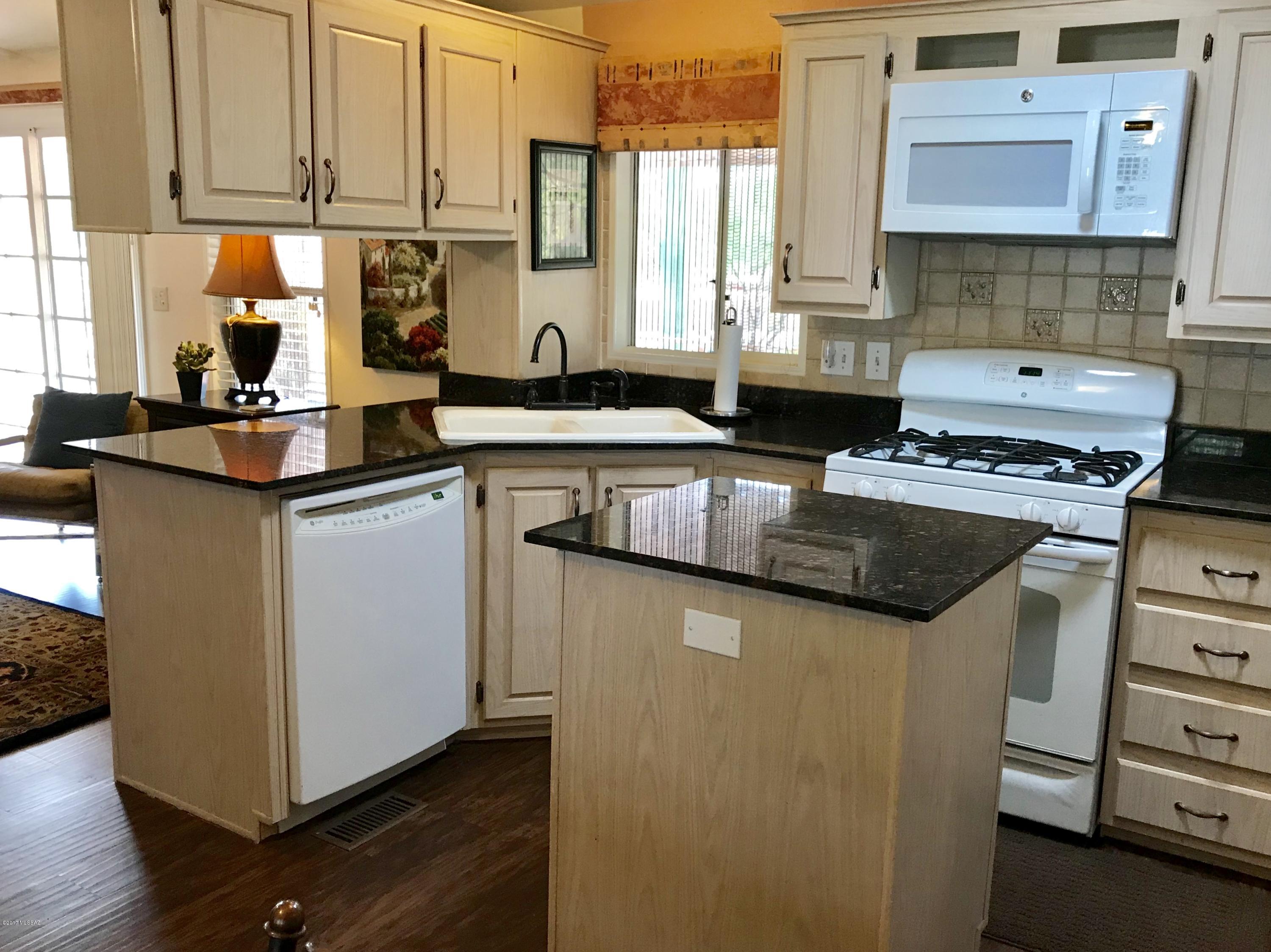 3120-6 West Lobo Road Tucson, AZ 85742 - Photo 7 of 40