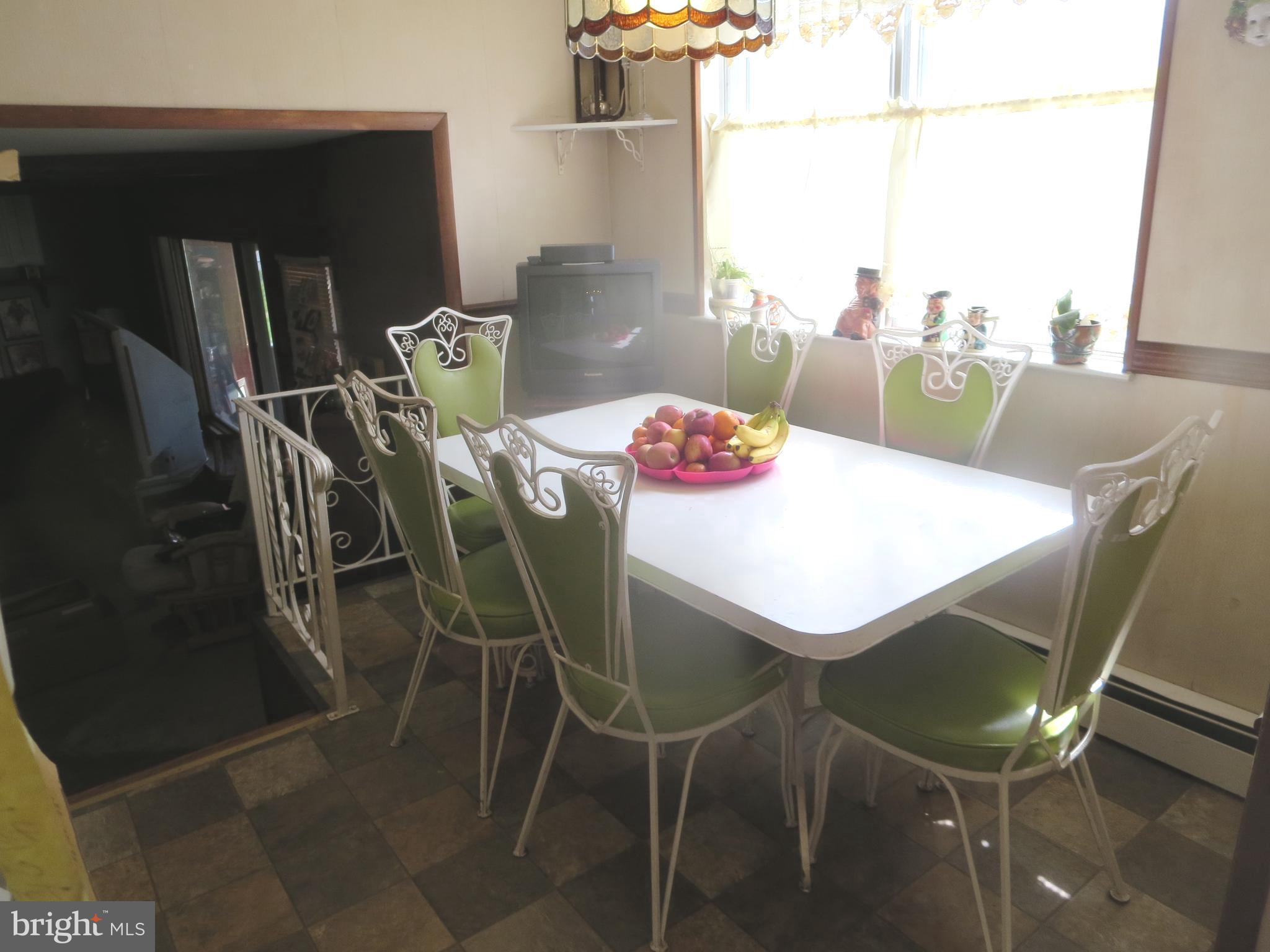 700 Warwick Road Fairless Hills, PA 19030 - Photo 23 of 44 Eat in Kitchen