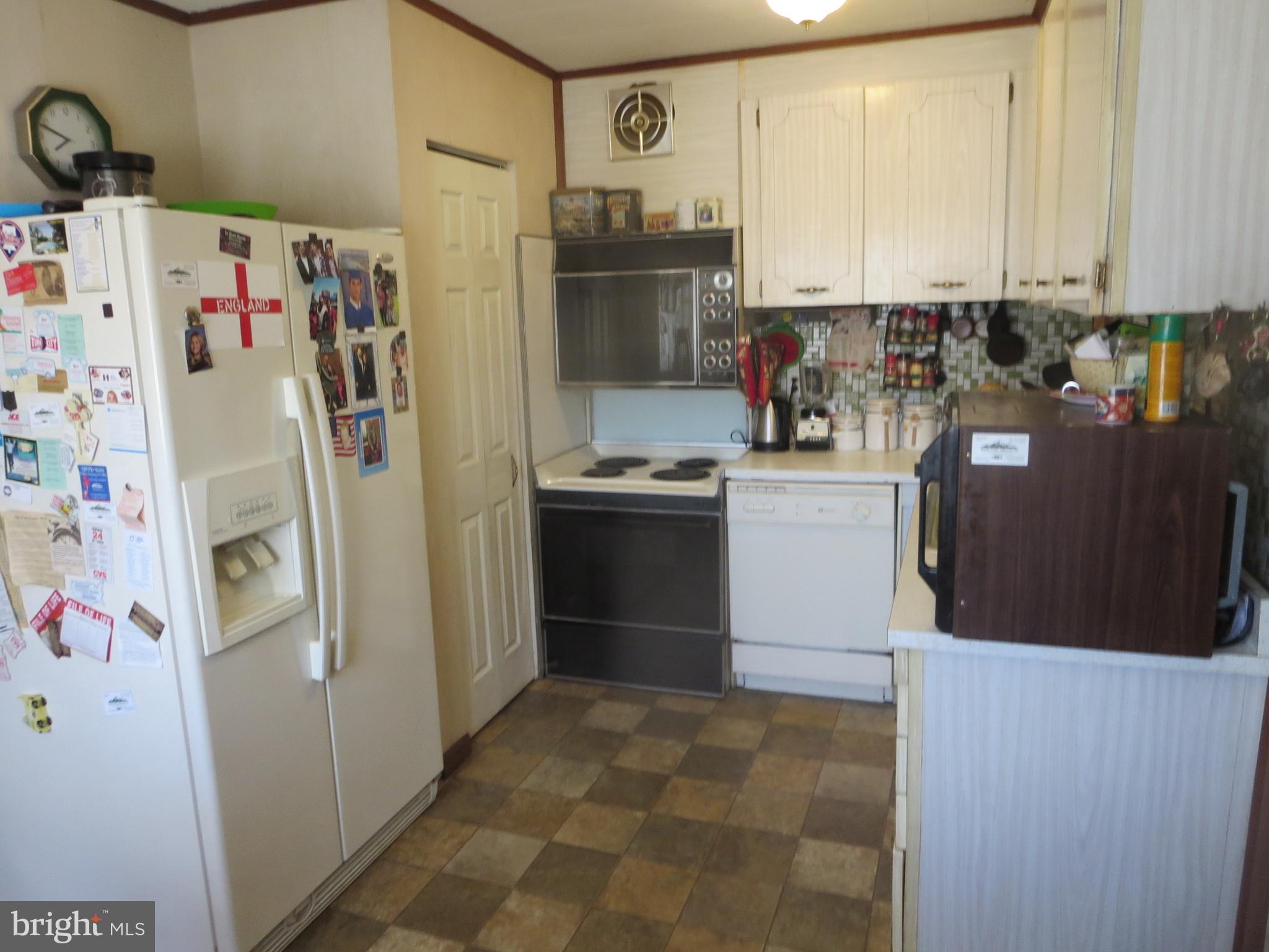 700 Warwick Road Fairless Hills, PA 19030 - Photo 5 of 44 Kitchen