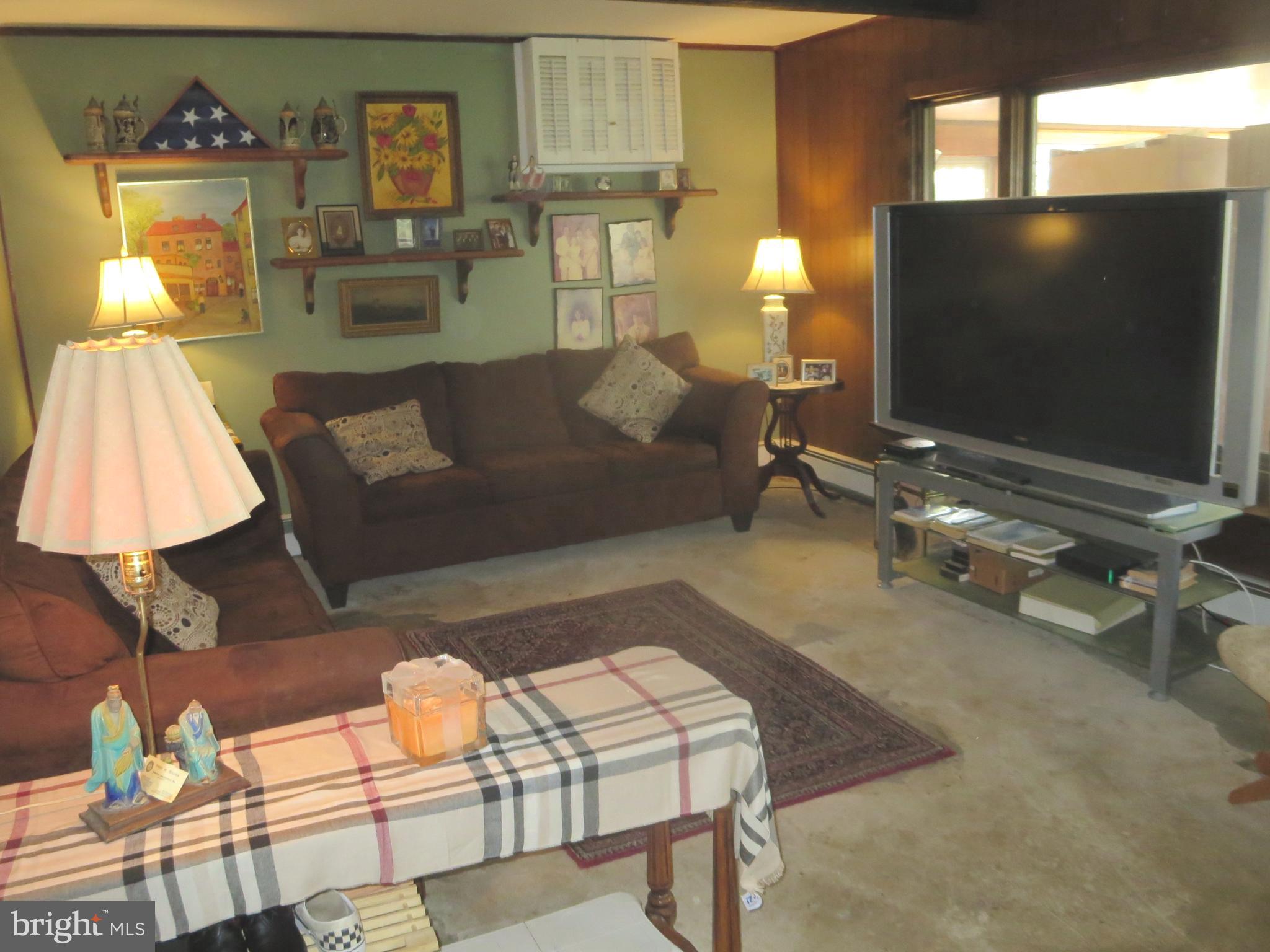 700 Warwick Road Fairless Hills, PA 19030 - Photo 8 of 44 Family Room
