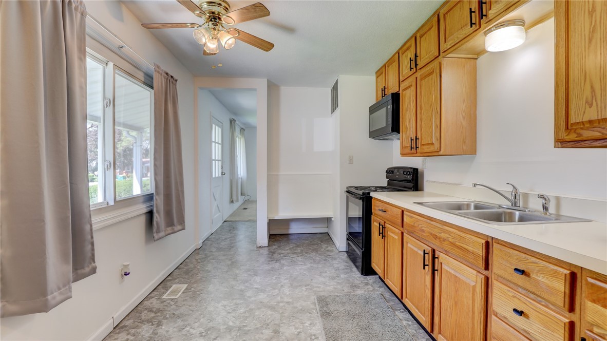 3124 East Robin Drive Decatur, IL 62526 - Photo 12 of 26