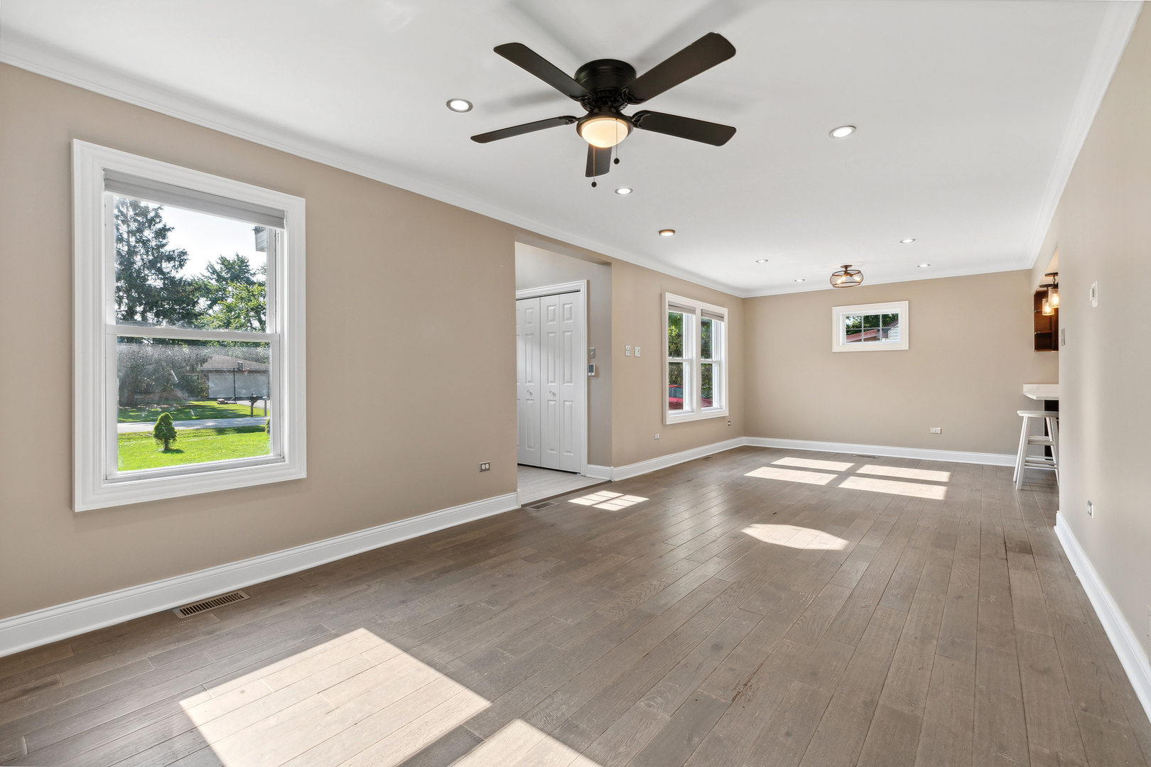 825 South Prairie Road New Lenox, IL 60451 - Photo 11 of 42 a view of an empty room with a window