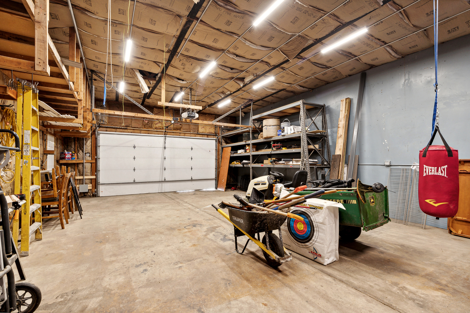 825 South Prairie Road New Lenox, IL 60451 - Photo 34 of 42 a view of a room with gym equipment