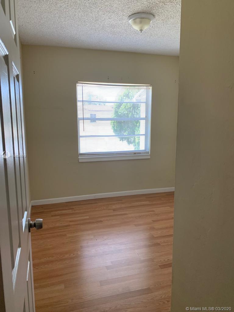 5741 West 3rd Court Hialeah, FL 33012 - Photo 5 of 22