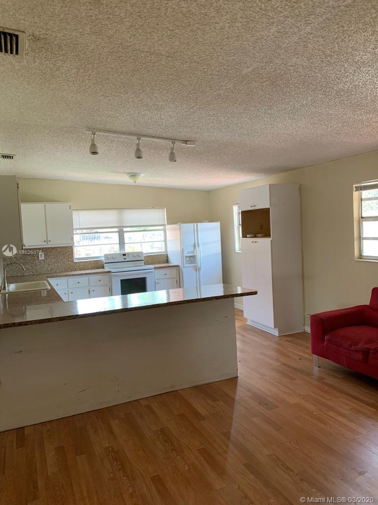 5741 West 3rd Court Hialeah, FL 33012 - Photo 6 of 22