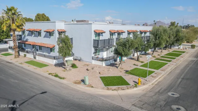 $1,999,999 | 1504 East Indianola Avenue, Phoenix, AZ 85014