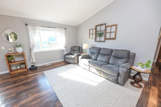 $389,500 | 55774 Parkway Drive, Alexandria, MN 56308