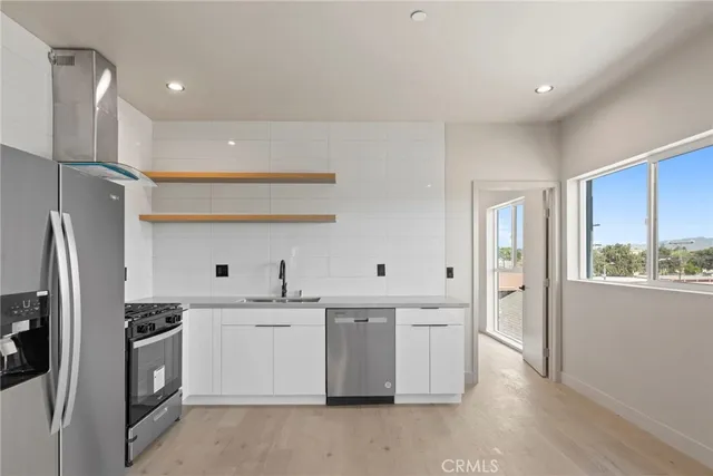 a view of a large building