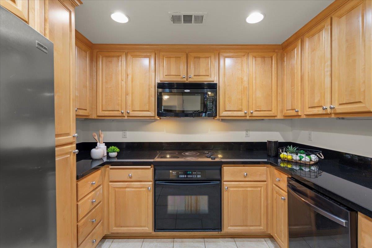 1390 Saddle Rack Street, Unit 223 San Jose, CA 95126 - Photo 8 of 31