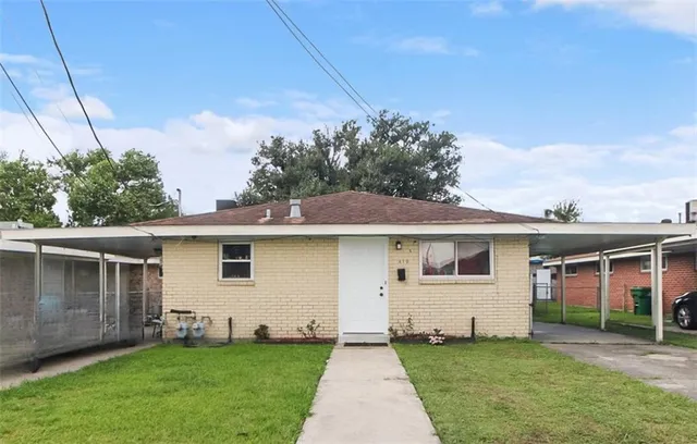 $225,000 | 608-10 Gulf Drive, Gretna, LA 70053