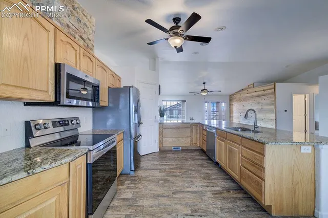 $629,900 | 683 East Paradise Drive, Pueblo West, CO 81007