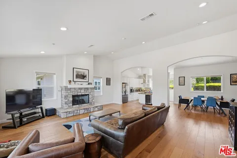$3,899,000 | 30429 Morning View Drive, Malibu, CA 90265