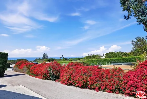 $3,899,000 | 30429 Morning View Drive, Malibu, CA 90265