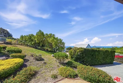 $3,899,000 | 30429 Morning View Drive, Malibu, CA 90265