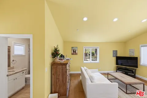 $3,899,000 | 30429 Morning View Drive, Malibu, CA 90265