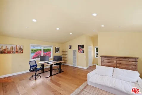 $3,899,000 | 30429 Morning View Drive, Malibu, CA 90265