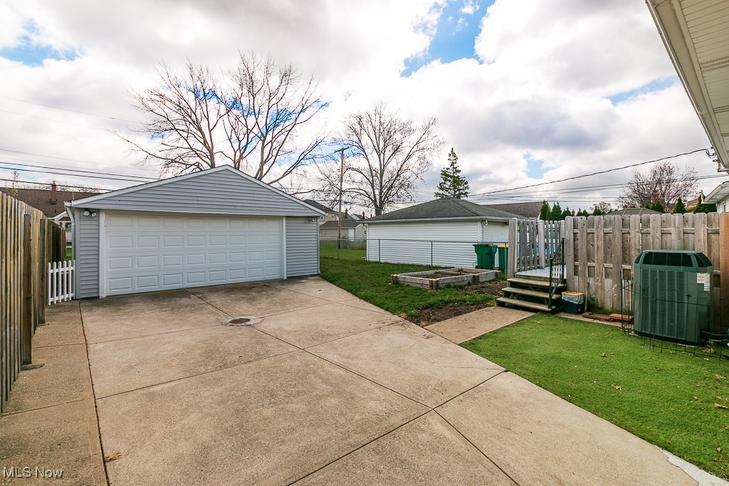 547 Dickerson Road Willowick, OH 44095 - Photo 32 of 38