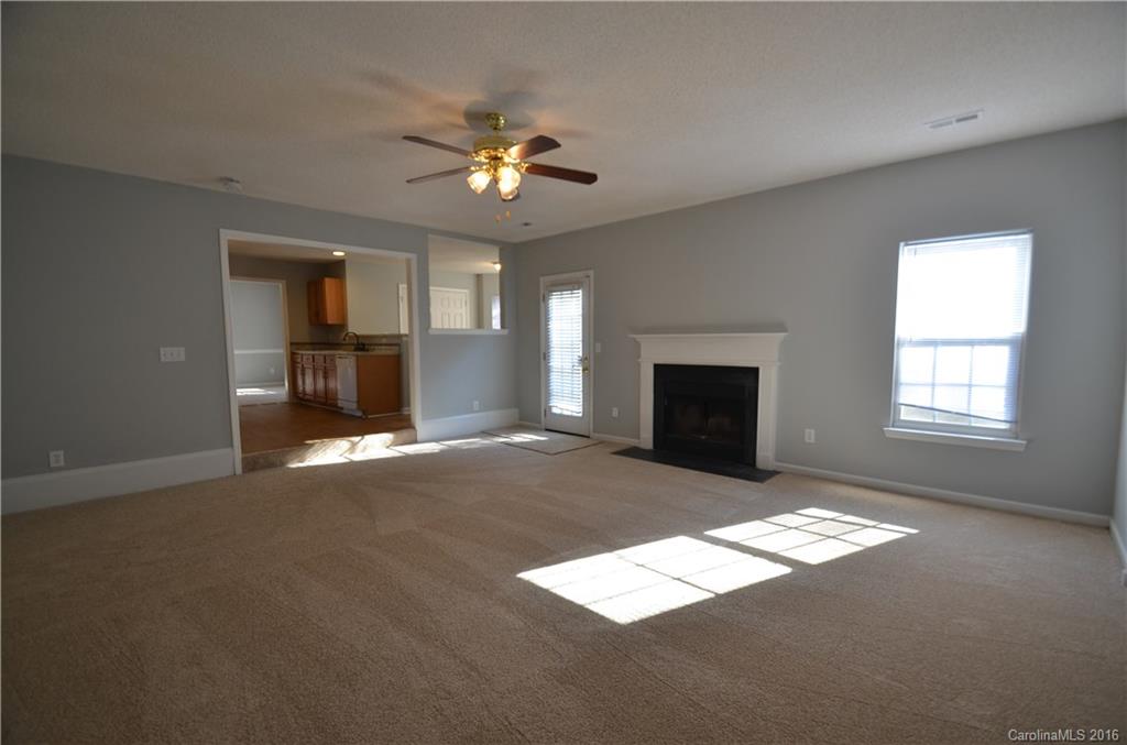 11028 Palestrina Road Charlotte, NC 28215 - Photo 3 of 24 Gallery Image 3