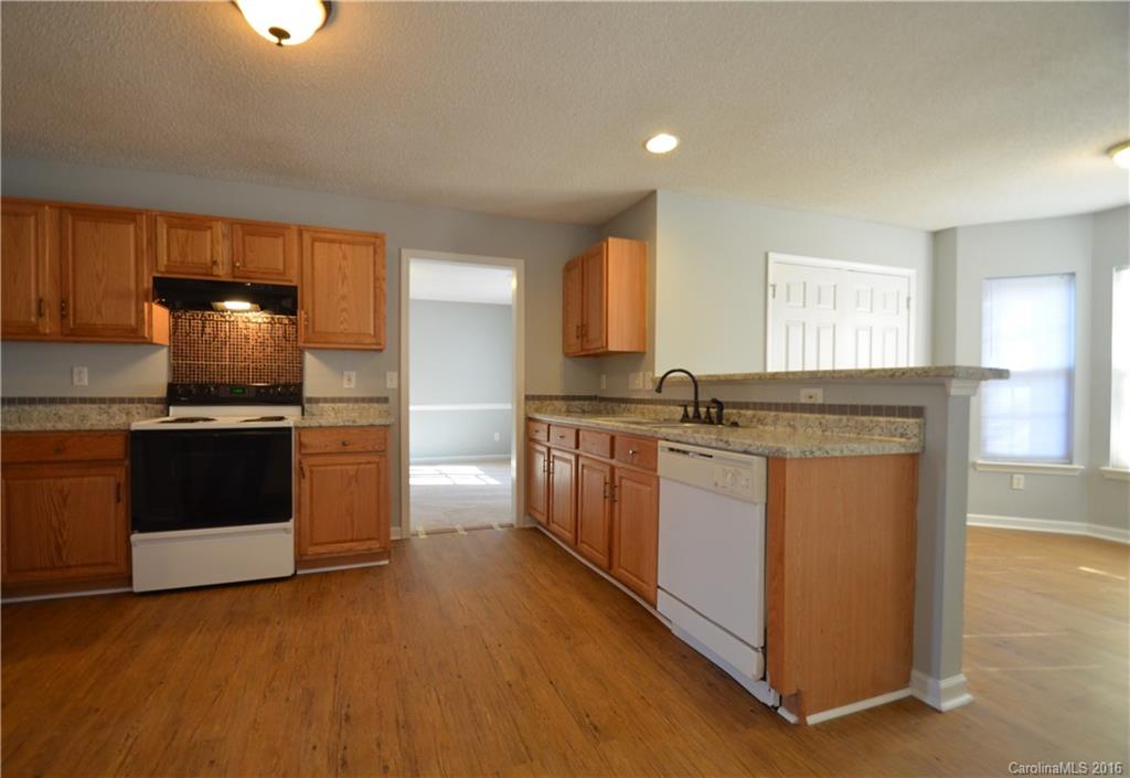 11028 Palestrina Road Charlotte, NC 28215 - Photo 6 of 24 Gallery Image 6
